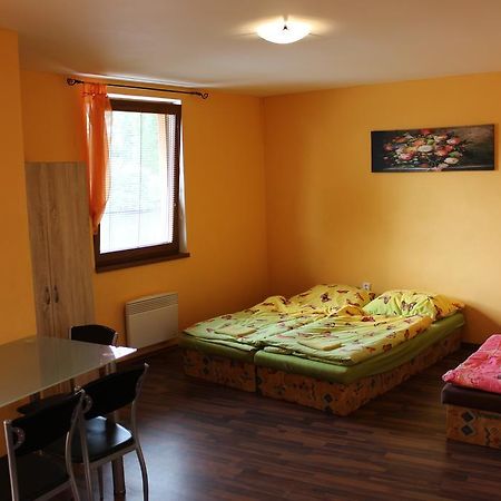 Appartamento Marine Závlahy Hrdejovice Esterno foto